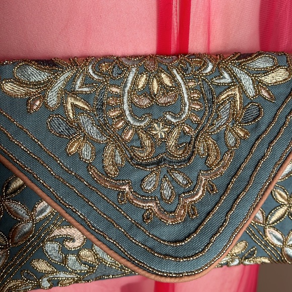 Beaded Floral Golden Clutch Purse with strap - Picture 11 of 12